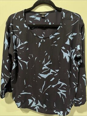 Ann Taylor Navy Top with Light Blue Abstract Print
